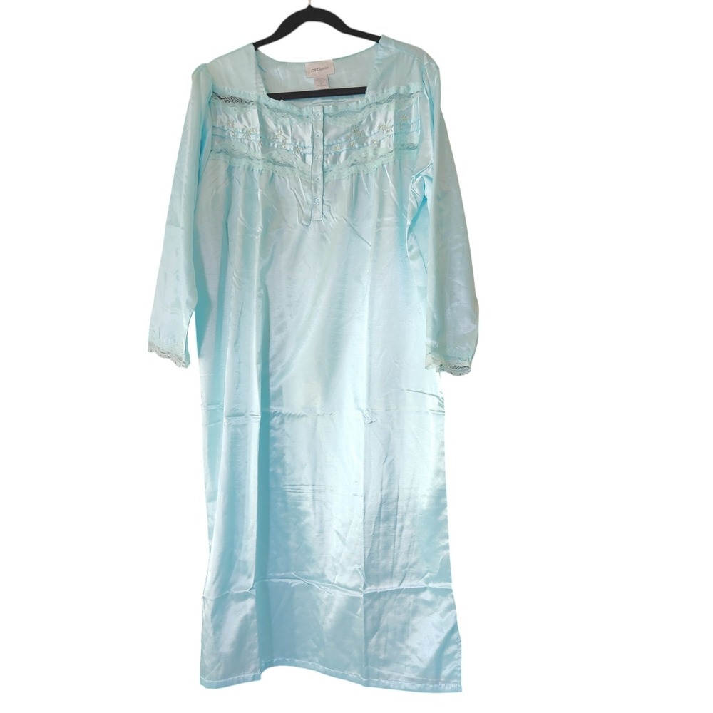 CW CLASSICS Satin Nightgown Women's M Lace Front Long Sleeve Pastel Blue NEW‎